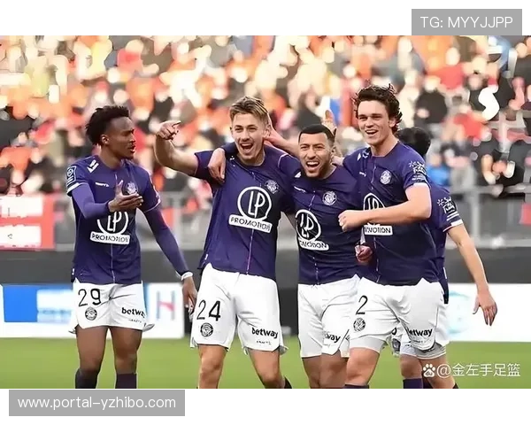 法甲首轮八队同积3分，竞争格局激烈