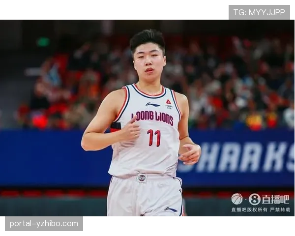 官方：第28轮最佳球员授予上演助攻帽子戏法的弗赖堡边锋绍洛伊